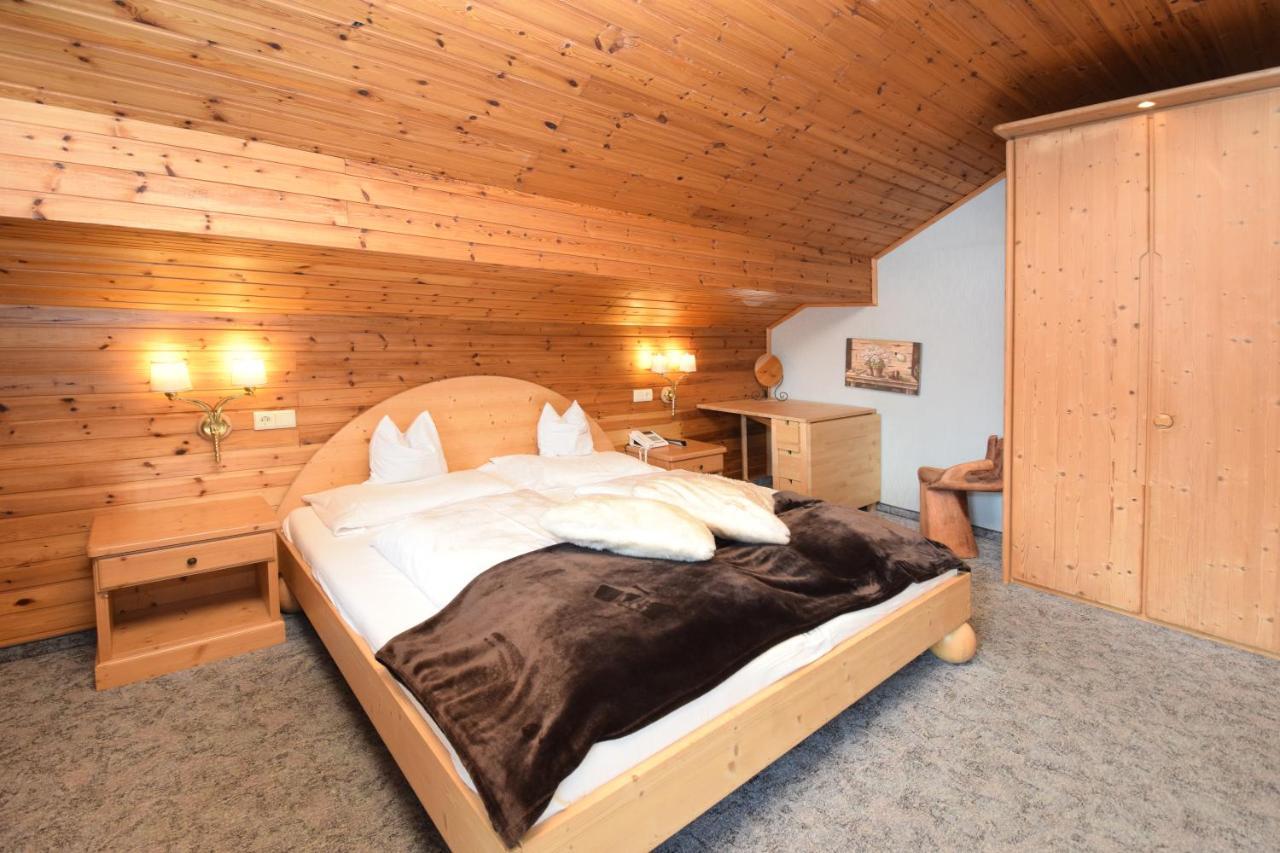 Hotel Chalet Olympia モングエルフォ エクステリア 写真