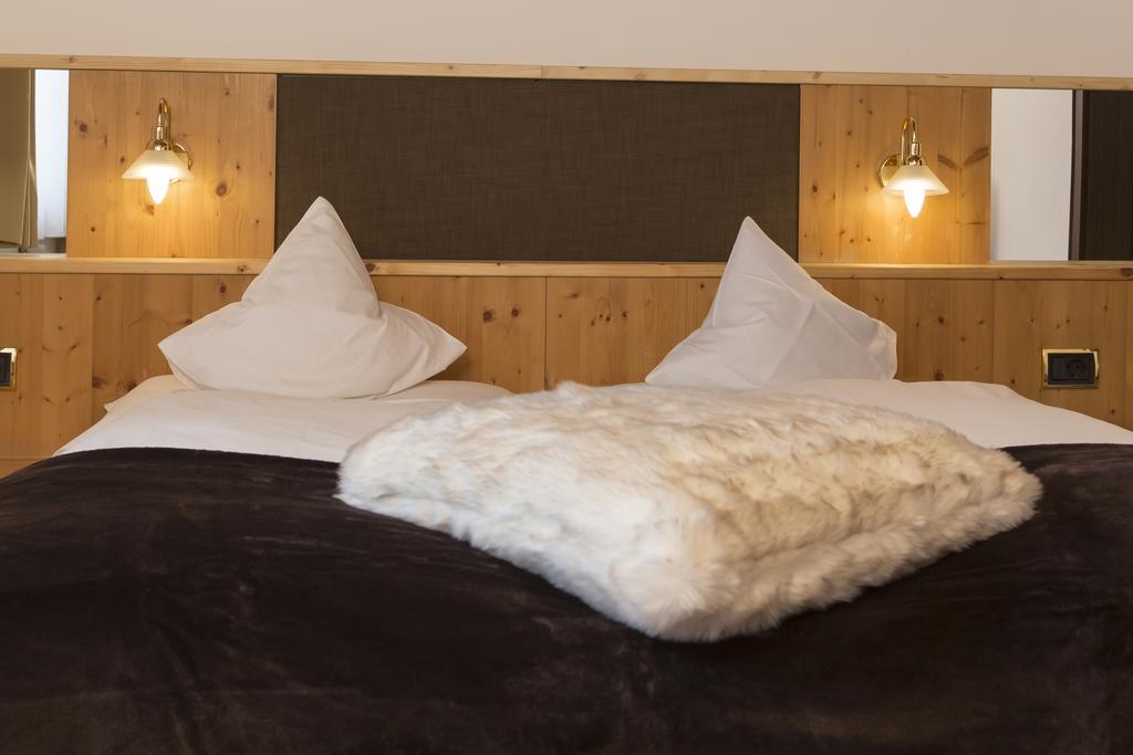 Hotel Chalet Olympia モングエルフォ エクステリア 写真